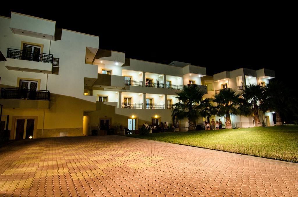 Real Palace Malia  Ngoại thất bức ảnh