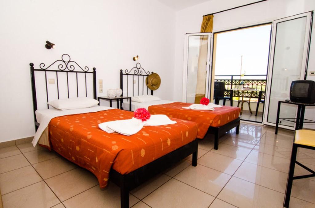Real Palace Malia  Ngoại thất bức ảnh